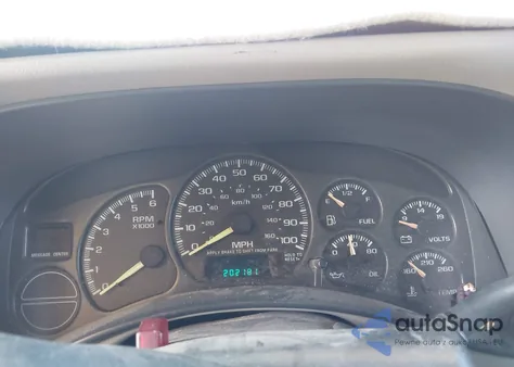 2000 Chevrolet Silverado 1500 Ls z USA, uszkodzony, nr VIN 2GCEC19T9Y1151158